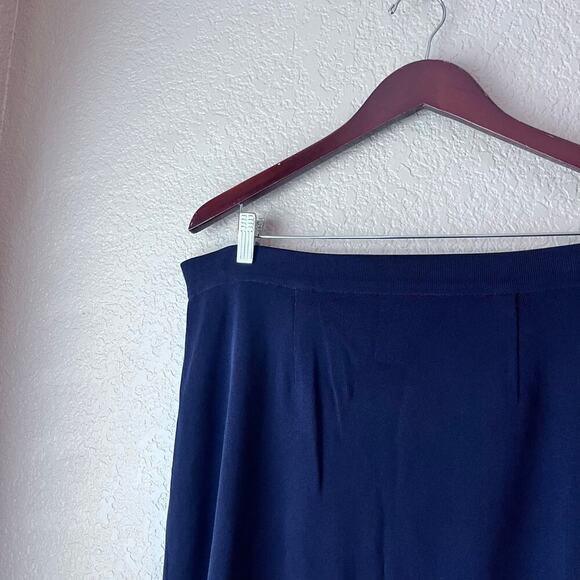 Exclusively Misook Women's Knee Length Skirt Petite X Large Navy Blue XL - Picture 3 of 6